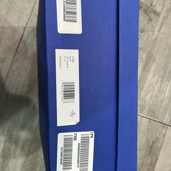 Stuart Weitzman
Women's Black Lilene Tall Boots NEVER WORN!!! - Picture 6 of 7